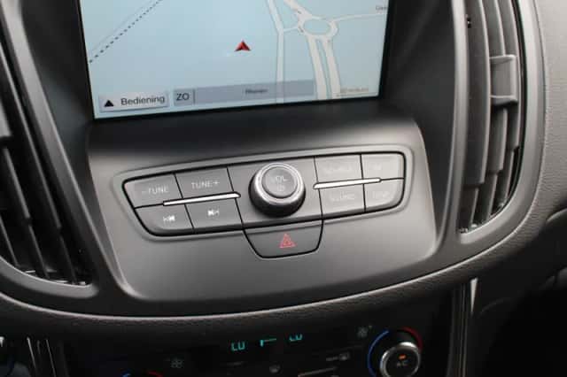 Ford Kuga (2017) thumbnail 26