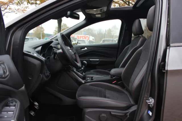 Ford Kuga (2017) thumbnail 10