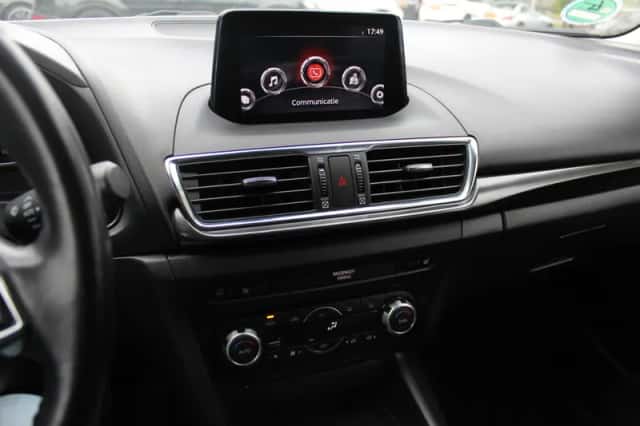 Mazda 3 (2019) thumbnail 19