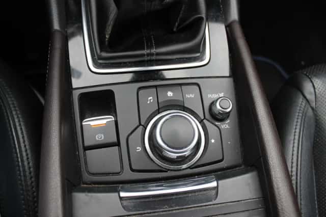 Mazda 3 (2019) thumbnail 28