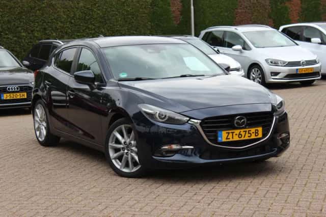 Mazda 3 (2019) thumbnail 34