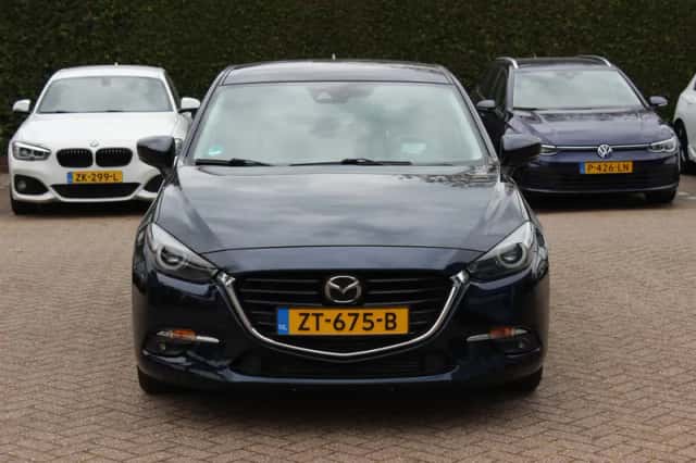 Mazda 3 (2019) thumbnail 8
