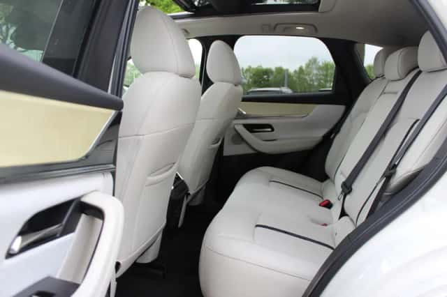 Mazda CX-60 (2023) thumbnail 12