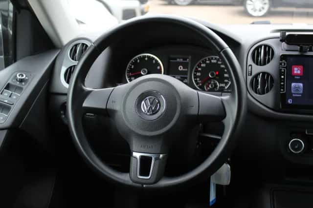 Volkswagen Tiguan (2014) thumbnail 18