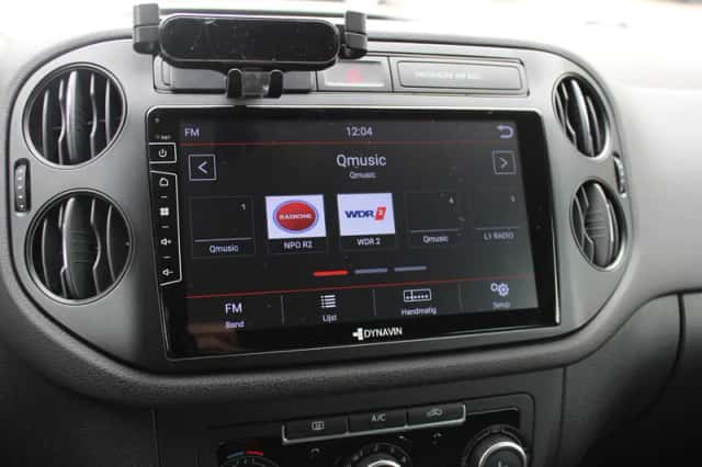 Volkswagen Tiguan (2014) thumbnail 22