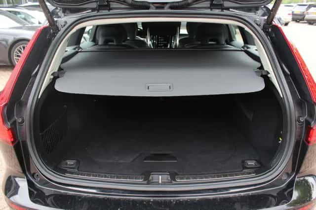 Volvo V60 (2019) thumbnail 16