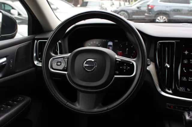 Volvo V60 (2019) thumbnail 18