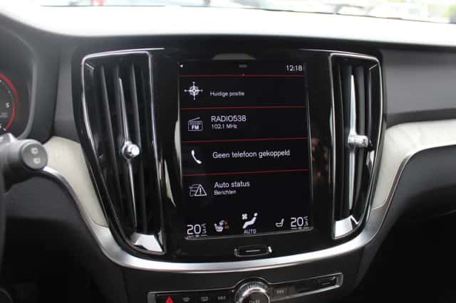 Volvo V60 (2019) thumbnail 22
