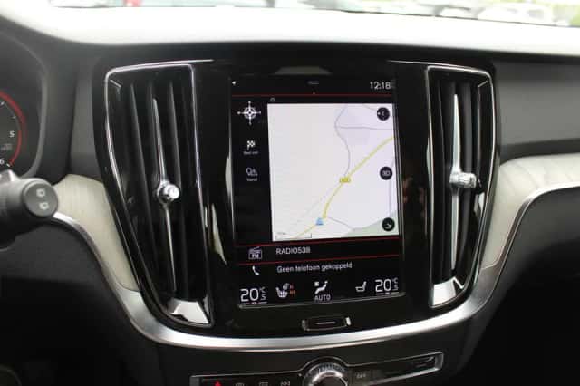 Volvo V60 (2019) thumbnail 23