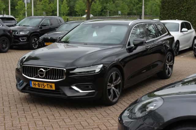 Volvo V60 (2019) thumbnail 6