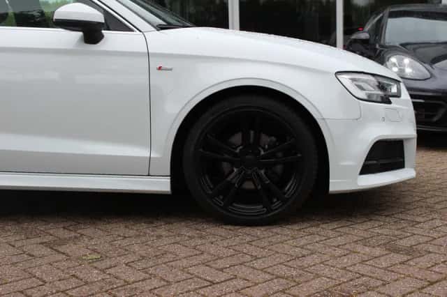Audi A3 (2019) thumbnail 14