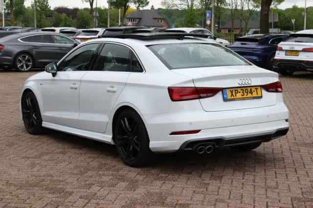 Audi A3 (2019) thumbnail 3