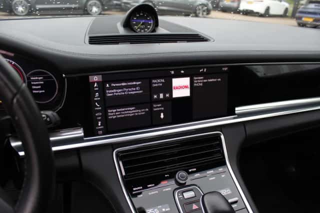 Porsche Panamera (2021) thumbnail 19