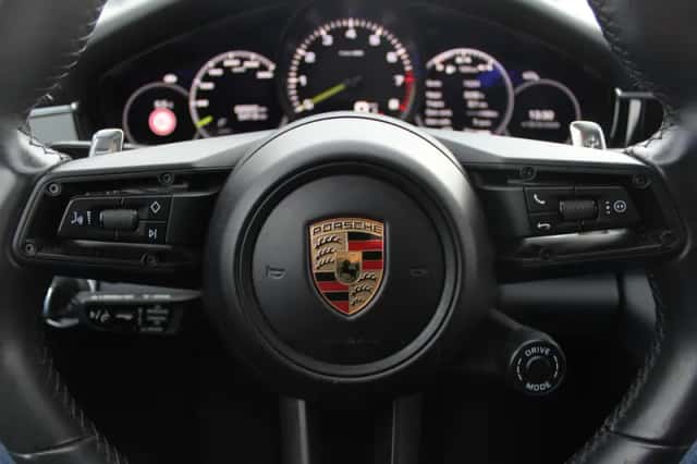 Porsche Panamera (2021) thumbnail 36
