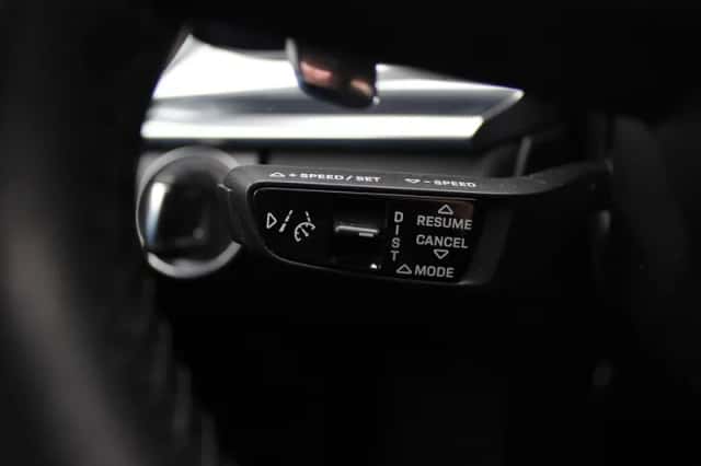 Porsche Panamera (2021) thumbnail 37