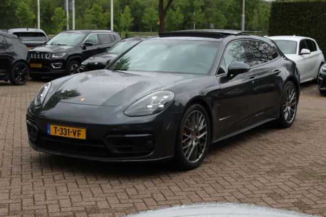 Porsche Panamera (2021) thumbnail 6