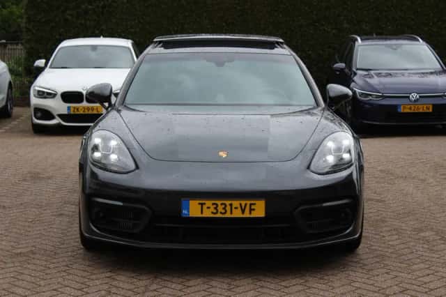 Porsche Panamera (2021) thumbnail 8