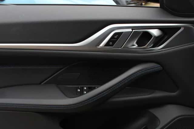 BMW i4 (2022) thumbnail 37