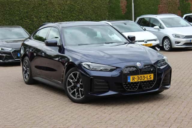 BMW i4 (2022) thumbnail 39