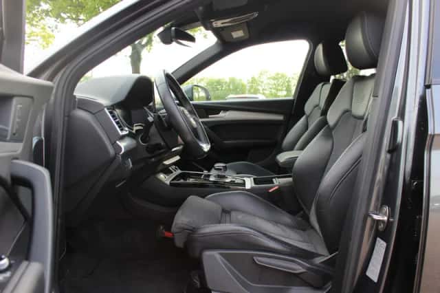 Audi Q5 (2022) thumbnail 11