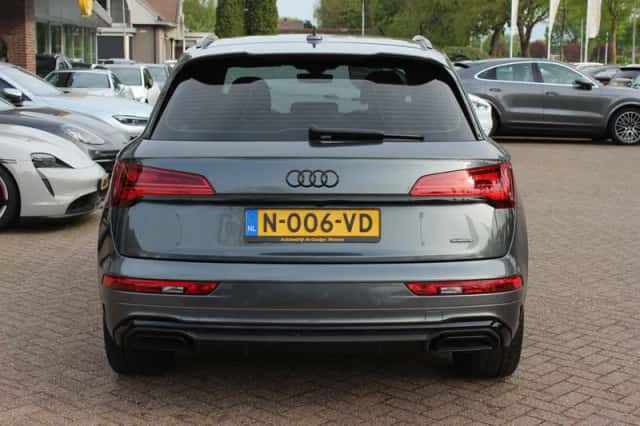 Audi Q5 (2022) thumbnail 16