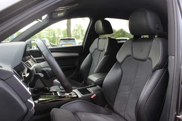Audi Q5 (2022) thumbnail 5