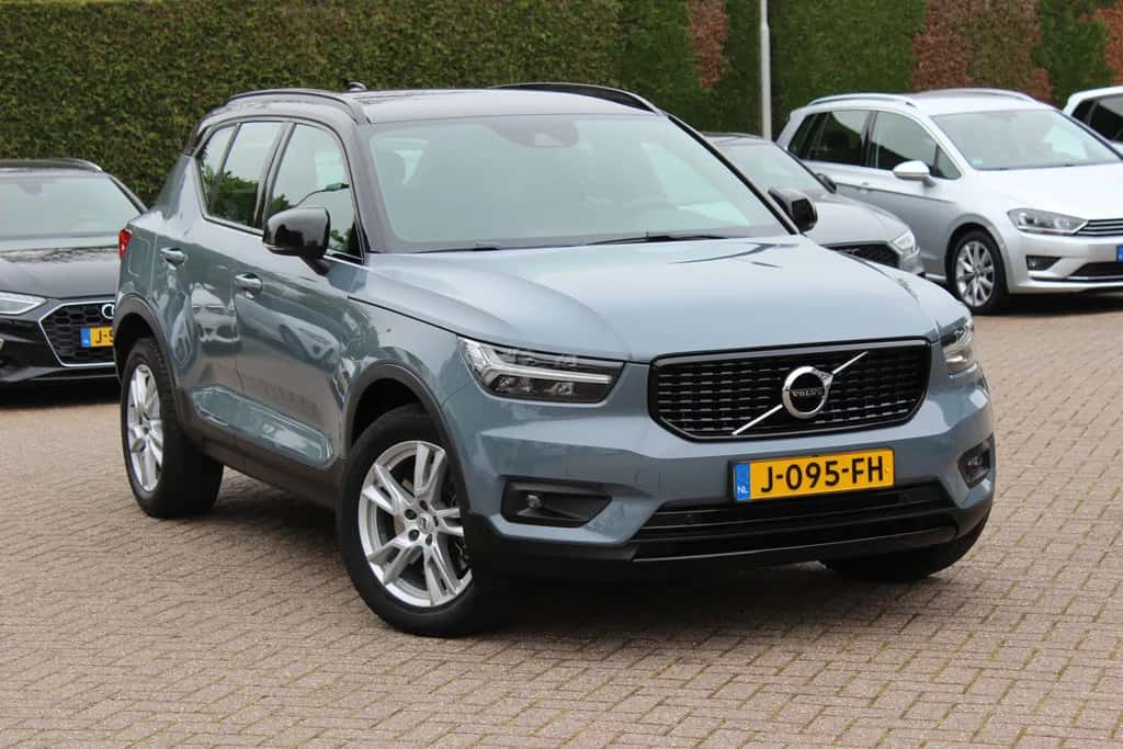 Volvo XC40 (2020) — foto 1