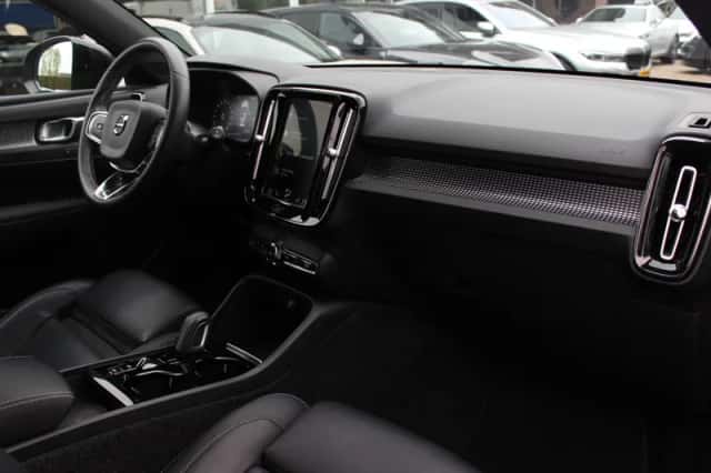 Volvo XC40 (2020) thumbnail 13