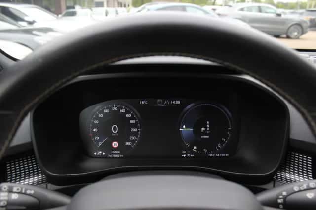 Volvo XC40 (2020) thumbnail 17