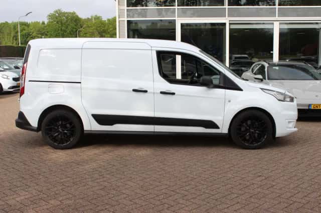 Ford Transit (2018) thumbnail 4