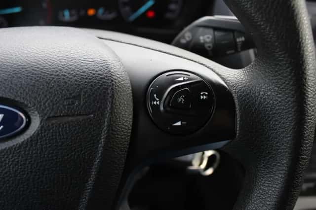 Ford Transit (2018) thumbnail 35