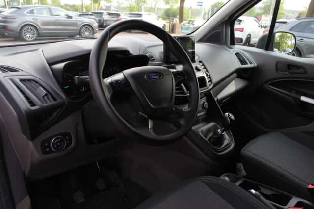 Ford Transit (2018) thumbnail 9