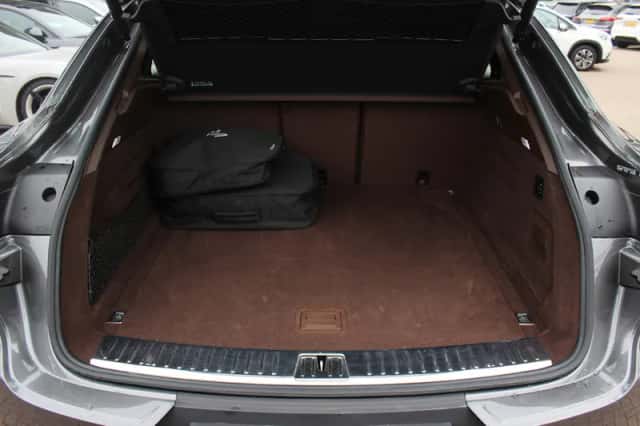 Porsche Cayenne (2019) thumbnail 16