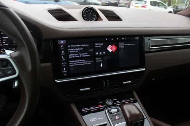 Porsche Cayenne (2019) thumbnail 19