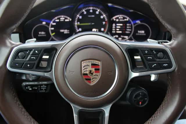 Porsche Cayenne (2019) thumbnail 32