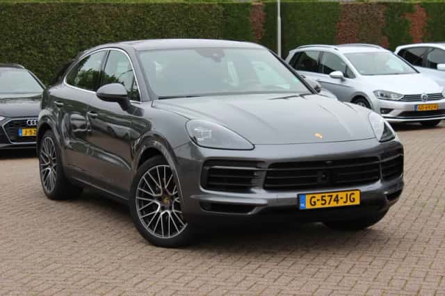 Porsche Cayenne (2019) thumbnail 38