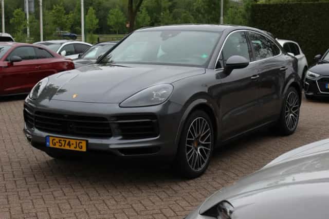 Porsche Cayenne (2019) thumbnail 6