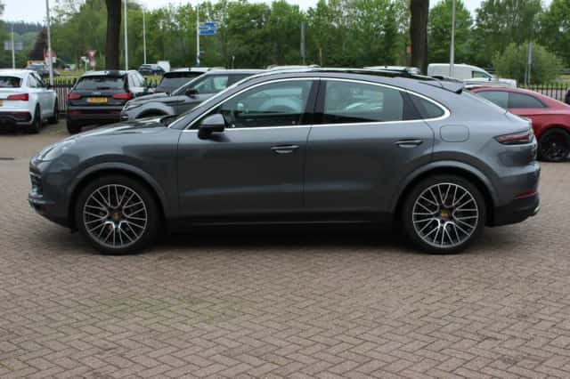 Porsche Cayenne (2019) thumbnail 7