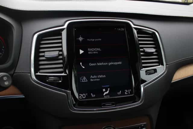 Volvo XC90 (2019) thumbnail 22