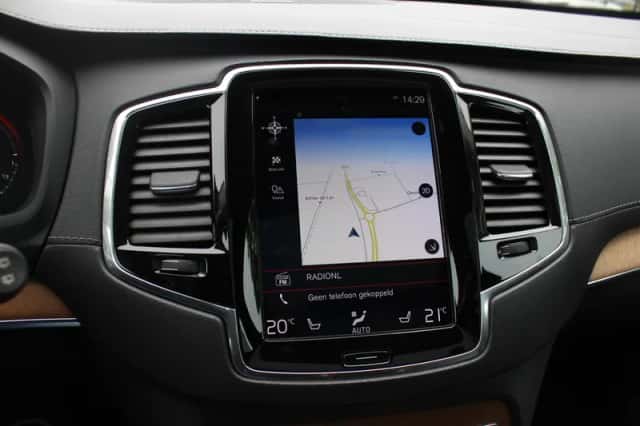 Volvo XC90 (2019) thumbnail 25