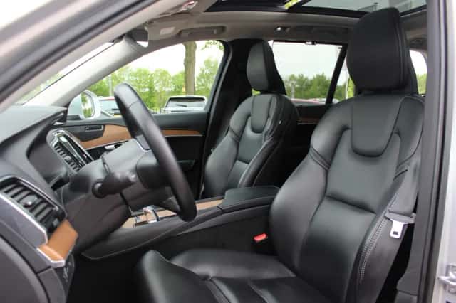 Volvo XC90 (2019) thumbnail 4