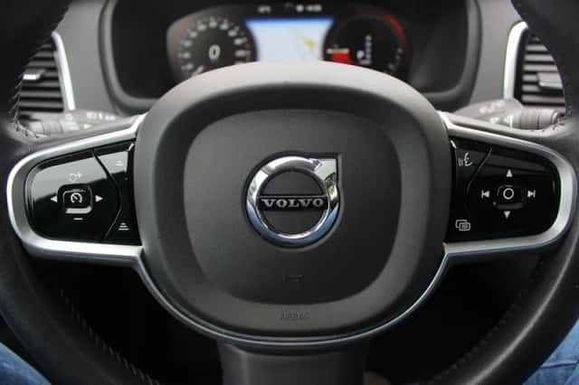 Volvo XC90 (2019) thumbnail 36