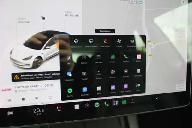 Tesla Model 3 (2020) thumbnail 35