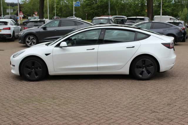 Tesla Model 3 (2020) thumbnail 8