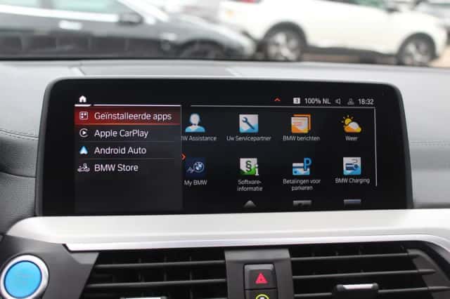 BMW iX3 (2021) thumbnail 25