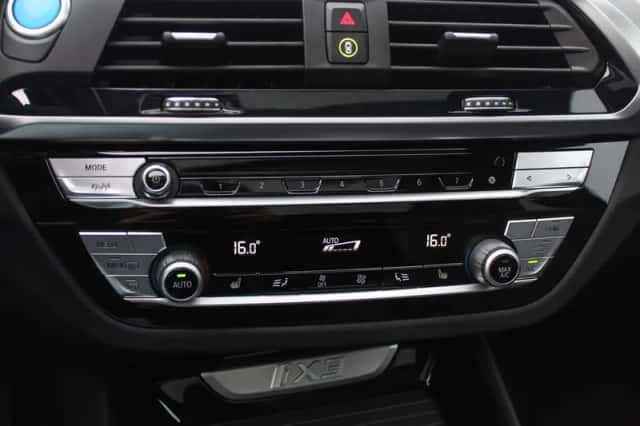 BMW iX3 (2021) thumbnail 26