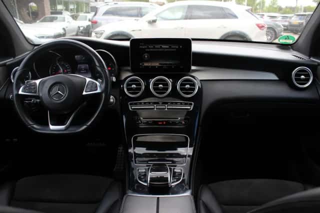 Mercedes-Benz GLC-Klasse (2017) thumbnail 2