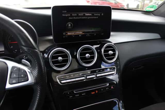 Mercedes-Benz GLC-Klasse (2017) thumbnail 18