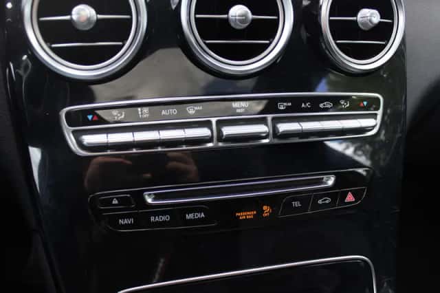Mercedes-Benz GLC-Klasse (2017) thumbnail 24
