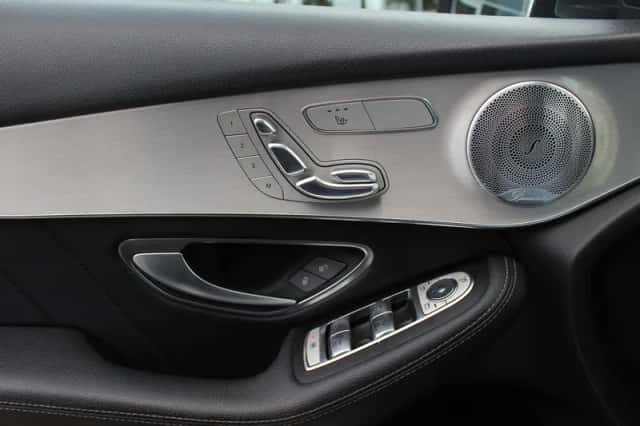 Mercedes-Benz GLC-Klasse (2017) thumbnail 30
